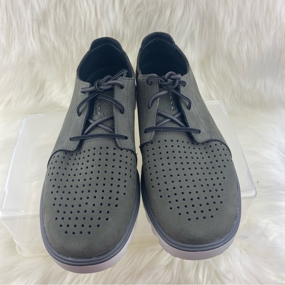 MERRELL DOWNTOWN LACE UP SHOES - Picture 8 of 9